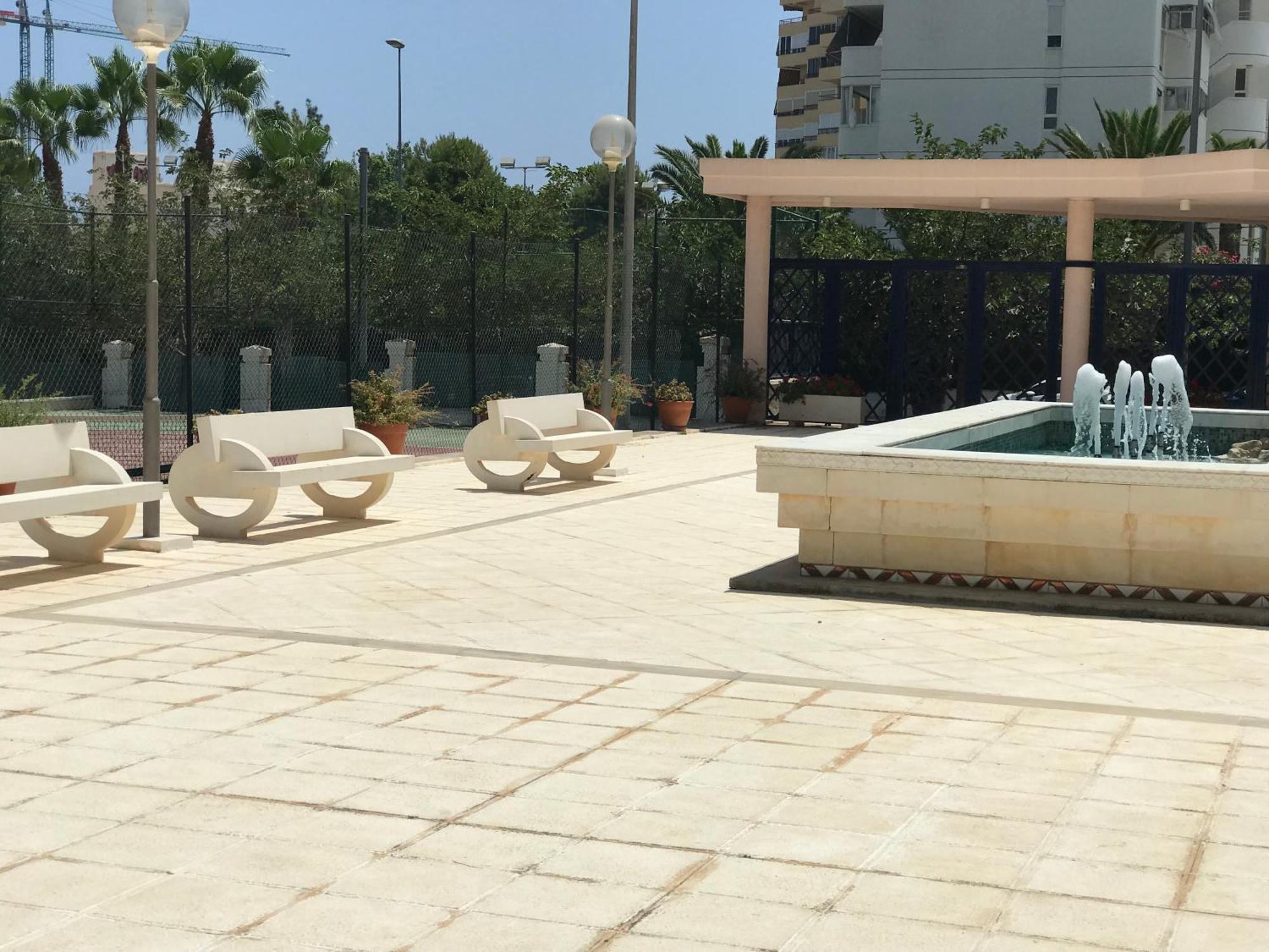 Playa Dos Avenidas Alicante Ngoại thất bức ảnh